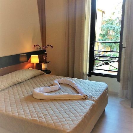 Hotel Dozza Luaran gambar