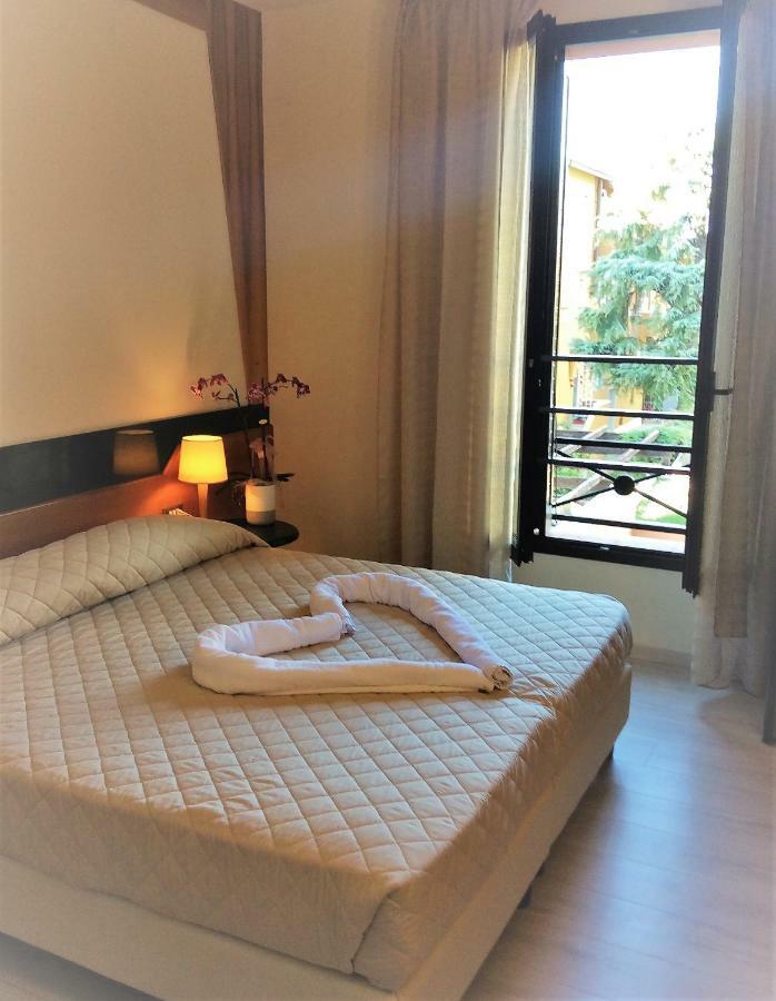 Hotel Dozza Luaran gambar